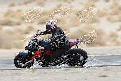 media/May-05-2025-Moto Forza (Mon) [[3c1838c5e5]]/2-B Group/Session 3 (Panning Test Turn 14 Inside)/